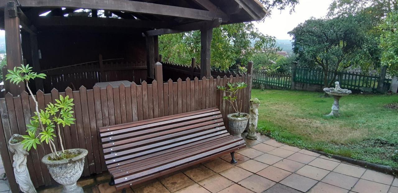 Albergue La Costana Oviedo Eksteriør billede